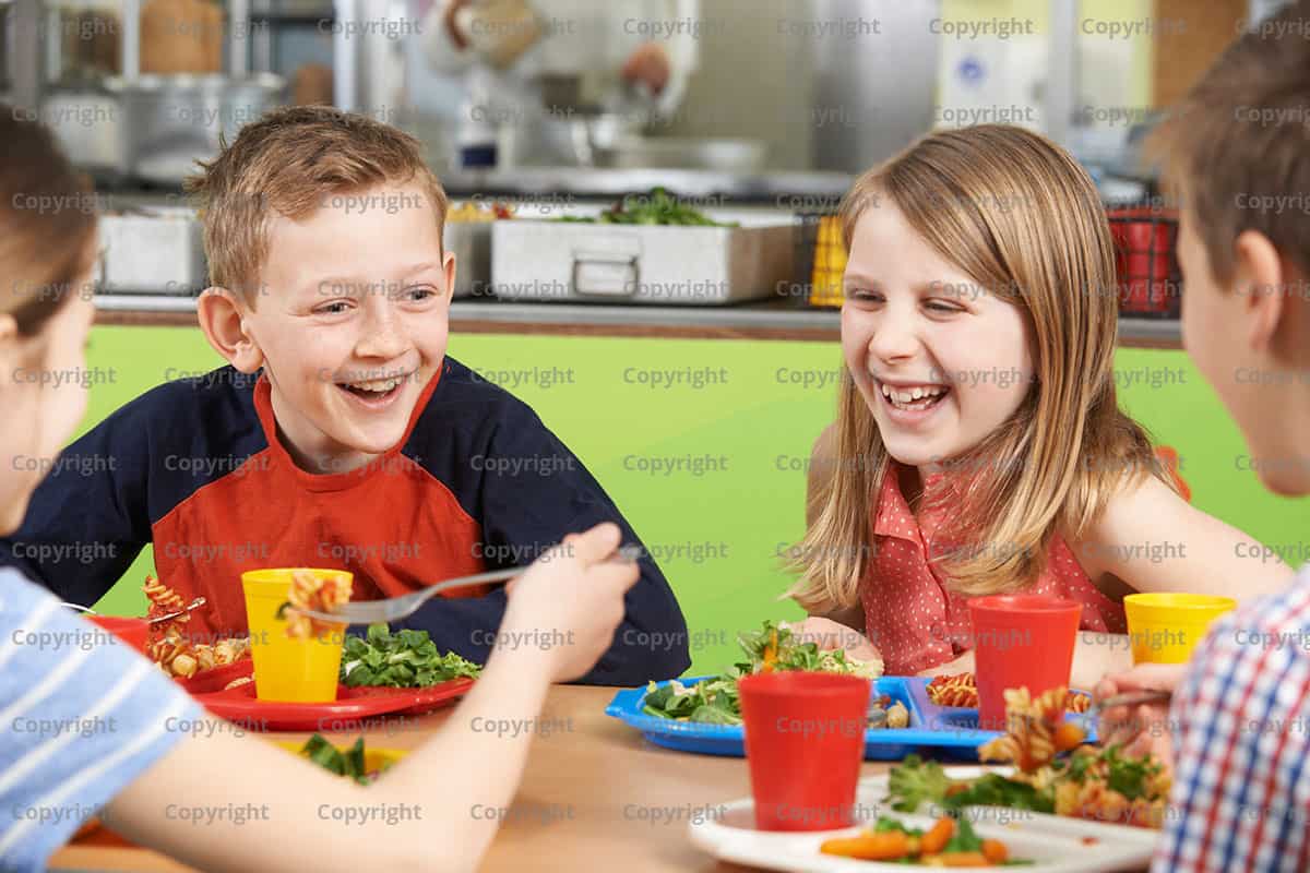 Tips to make school lunches healthier